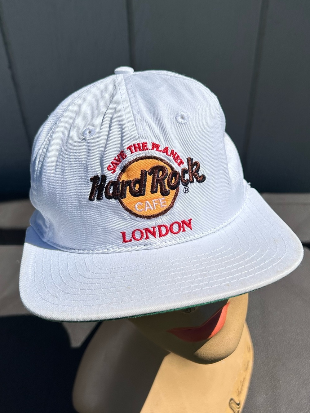 Vintage Hard Rock Cafe London Save the Planet Snapback Hat White Trucker Cap